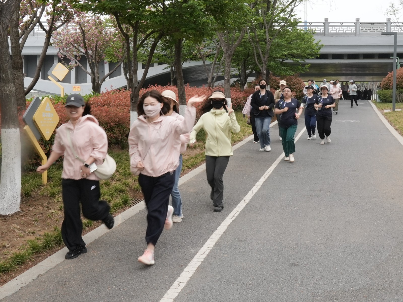 1747622870843404.jpg